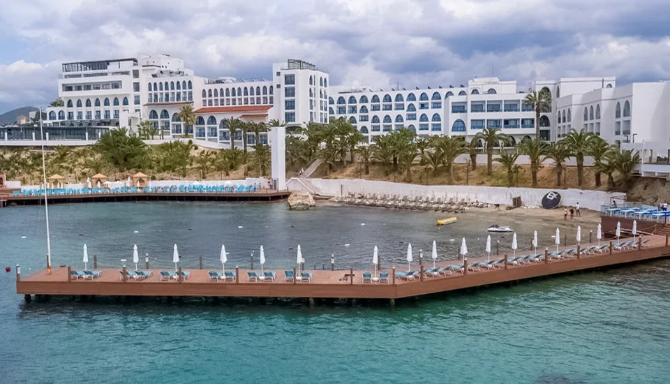 هتل اینفینیتی بای یلکن کوش آداسی